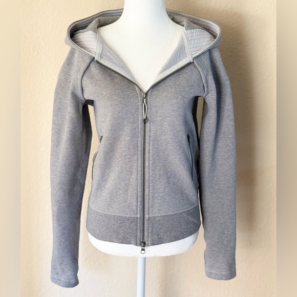 Lululemon Scuba Hoodie in Heathered Medium Grey - Size 6 - Picture 7 of 12